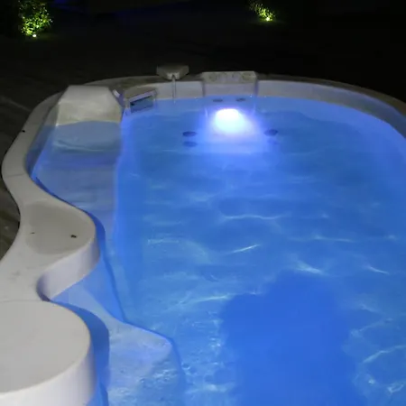 Lodge Timazen Agen Sud