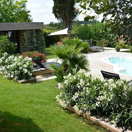 Timazen Lodges Agen Sud Aubiac